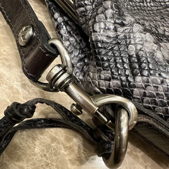 Patricia Nash Leather wide mouth Livata Kisslock Embossed Crossbody Smoke Python - Picture 8 of 16